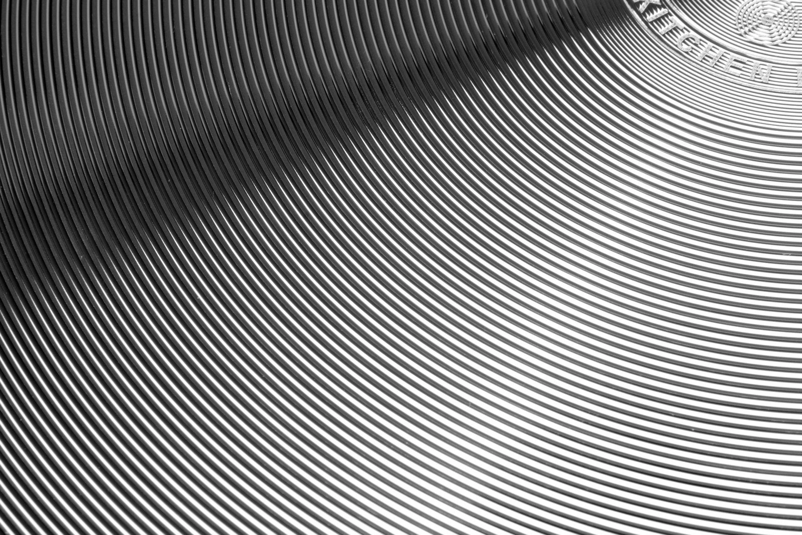 Patelnia aluminiowa z powłoką teflonową PLATINUM PLUS | YATO YG-00133