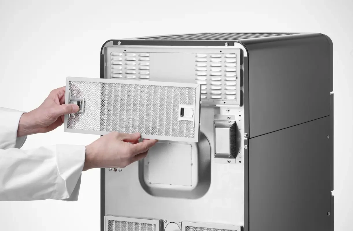 Piec konwekcyjno-mikrofalowy CombiTurbo , 18 L, czarny, 230V/3000 W | HENDI 281277