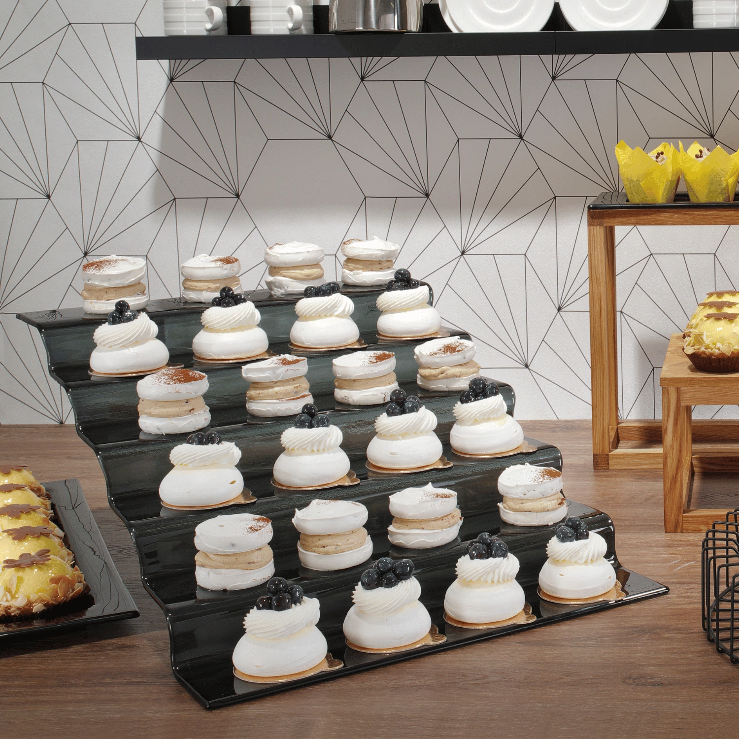 Schodki szklane - 4-stopniowe czarne | FINE DINE 429785